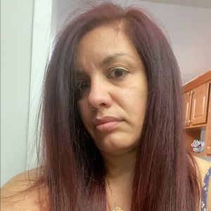 Meet your Posher, Yaima